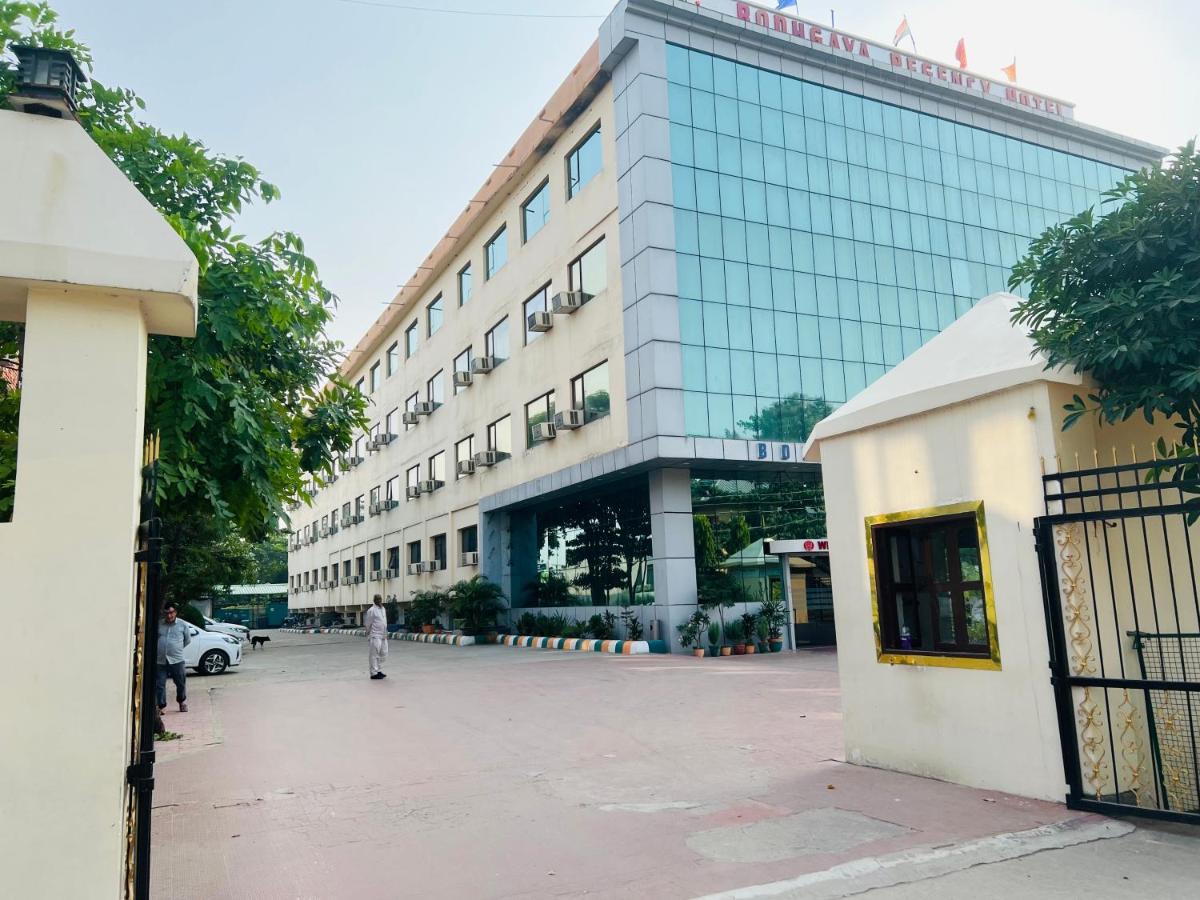 Bodhgaya Regency Hotel Exterior photo
