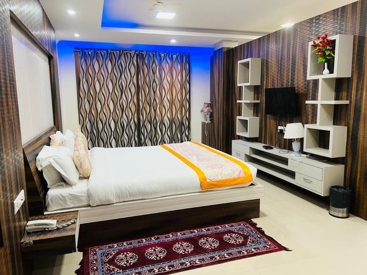 Bodhgaya Regency Hotel Exterior photo