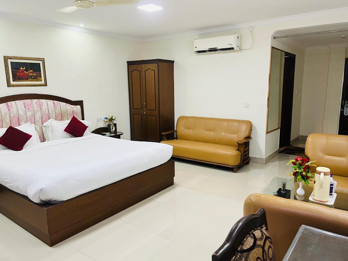 Bodhgaya Regency Hotel Exterior photo