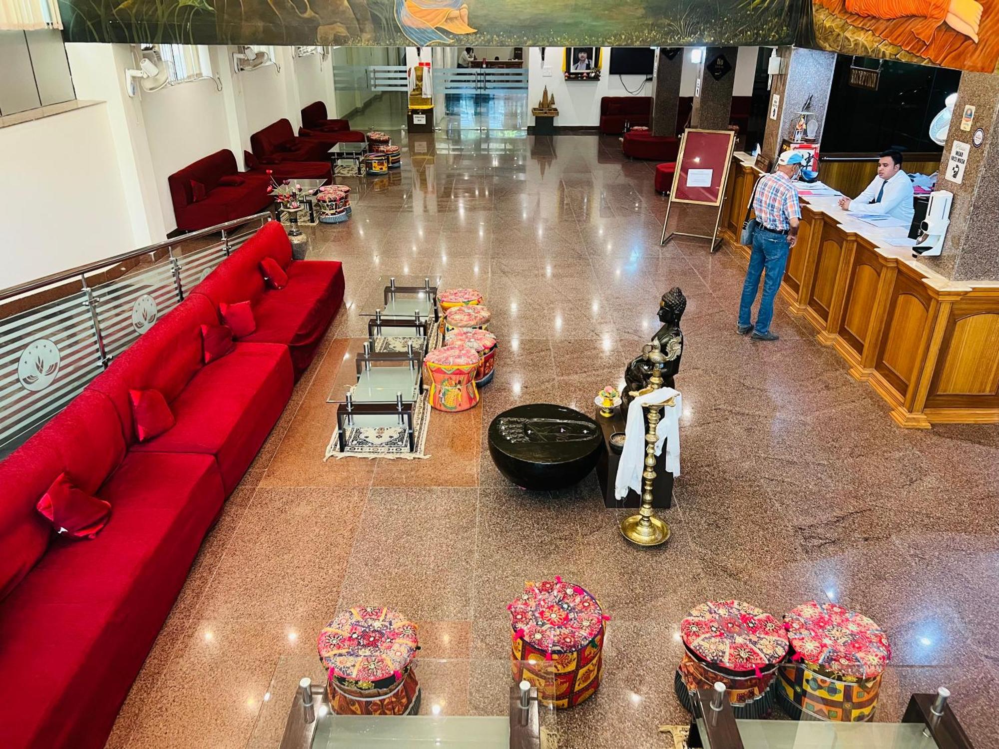 Bodhgaya Regency Hotel Exterior photo