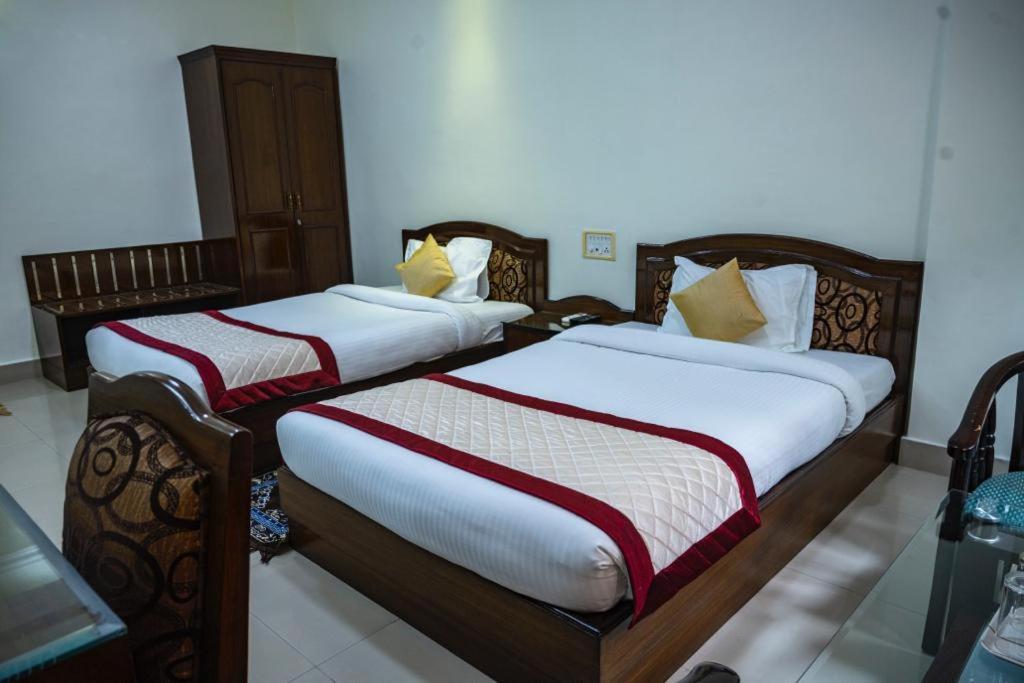Bodhgaya Regency Hotel Exterior photo
