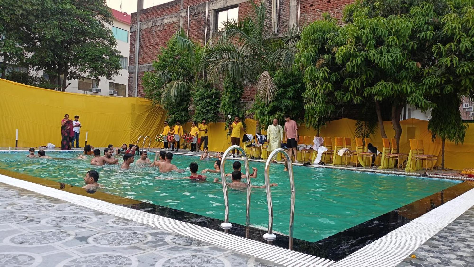 Bodhgaya Regency Hotel Exterior photo